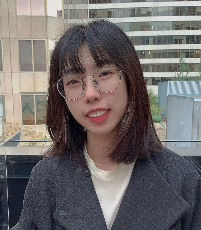 Qianyi (Esther) Yang
